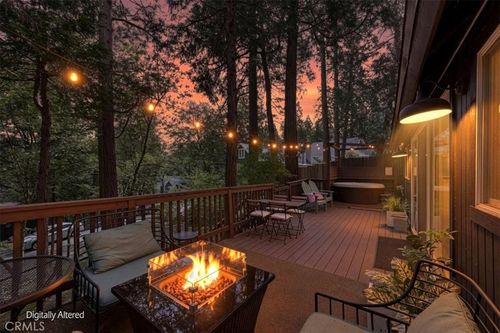 669 Knoll Dr, Crestline, CA, 92325-9428 | Card Image