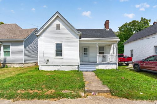 209 E Washington St, Winchester, KY, 40391-2147 | Card Image
