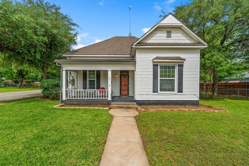 501 N Davis St, West, TX, 76691-1314 | Card Image