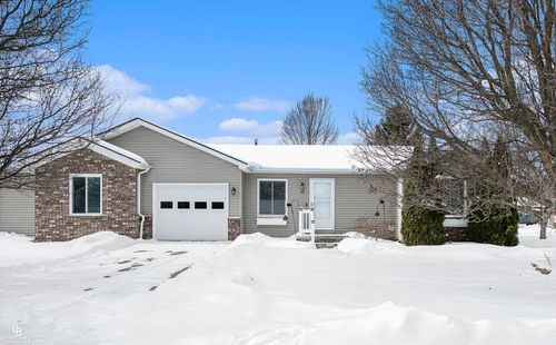 211 Erie St, Marine City, MI, 48039-1437 | Card Image