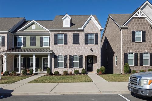 526 Tobias St, Gallatin, TN, 37066-3344 | Card Image