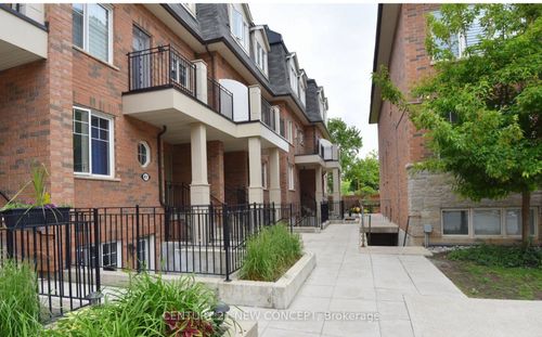 43-02-2420 Baronwood Dr, Oakville, ON, L6M0X6 | Card Image