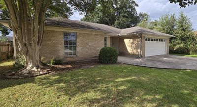 4107 Sleepy Hollow Lane, House other with 3 bedrooms, 2 bathrooms and null parking in Port Arthur TX | Image 2