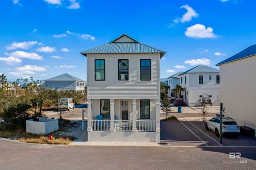 8 W Gate, Orange Beach, AL, 36561-6803 | Card Image