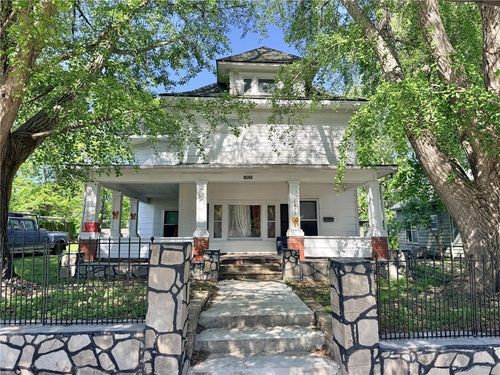 1423 Main St, Trenton, MO, 64683-1826 | Card Image