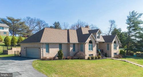 605 Vista Ct, WAYNESBORO, PA, 17268-2533 | Card Image
