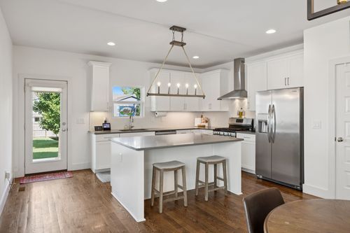 b-650 Vernon Ave, Nashville, TN, 37209-1229 | Card Image