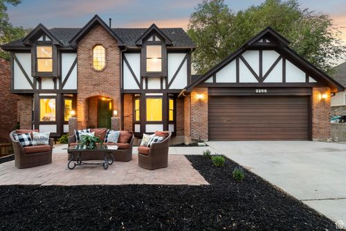 2255 E Camino Way, Cottonwood Heights, UT, 84121-4908 | Card Image