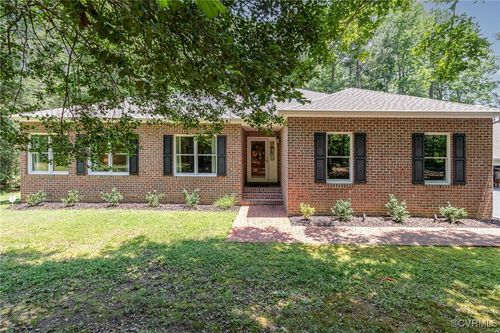 12010 Fox Mill Run Ln, Ashland, VA, 23005-3052 | Card Image