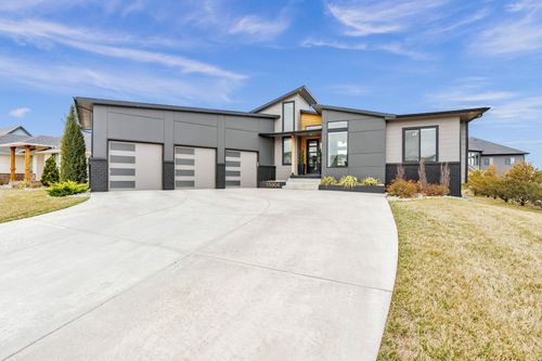 15904 W Sheriac St, Goddard, KS, 67052-9571 | Card Image
