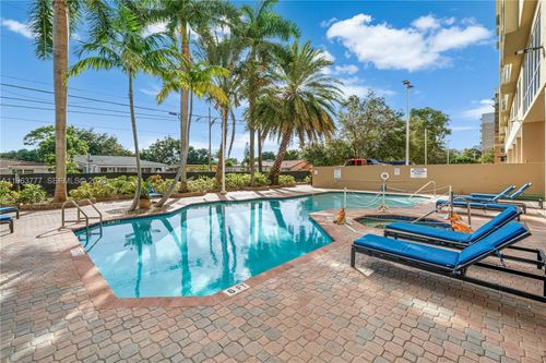 1207-3500 Coral Way, Miami, FL, 33145-3067 | Card Image