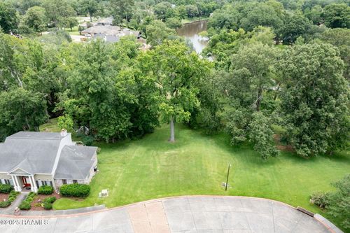 105 Red Brick Cir, Lafayette, LA, 70503-4400 | Card Image