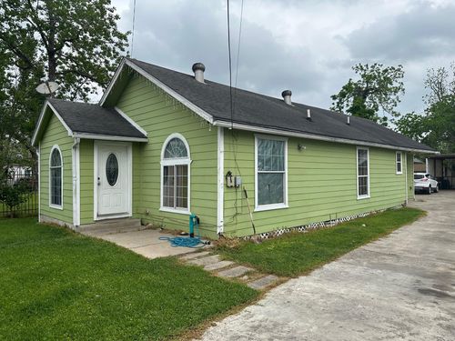 8718 Brannon St, Houston, TX, 77093-7222 | Card Image