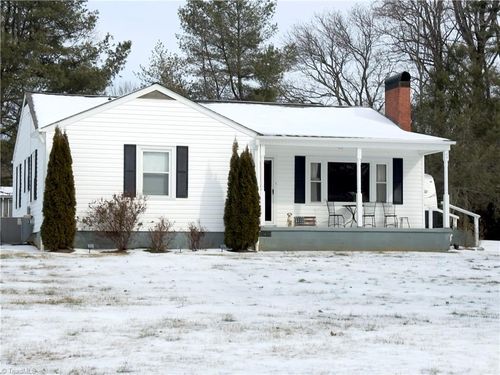 110 S Fork Ln, Thurmond, NC, 28683-9750 | Card Image