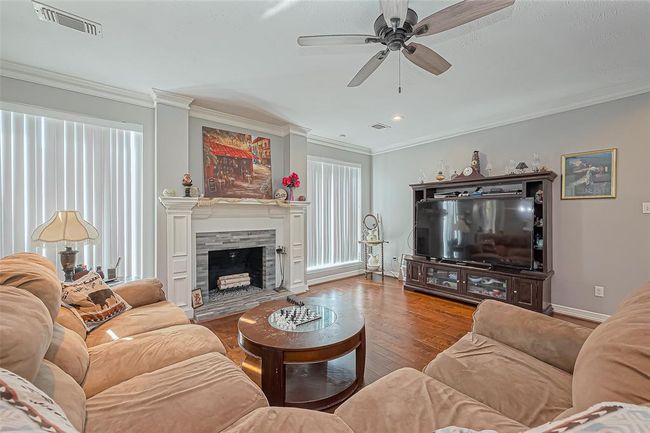 5803 Slashwood Ln, House other with 4 bedrooms, 4 bathrooms and 3 parking in Spring TX | Image 11