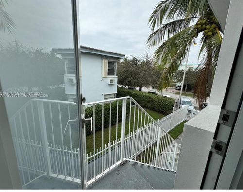 2-1248 Marseille Dr, Miami Beach, FL, 33141-2858 | Card Image