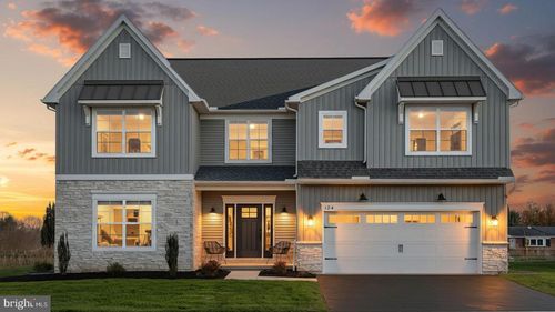 124 Morning Dr, EPHRATA, PA, 17522-8452 | Card Image