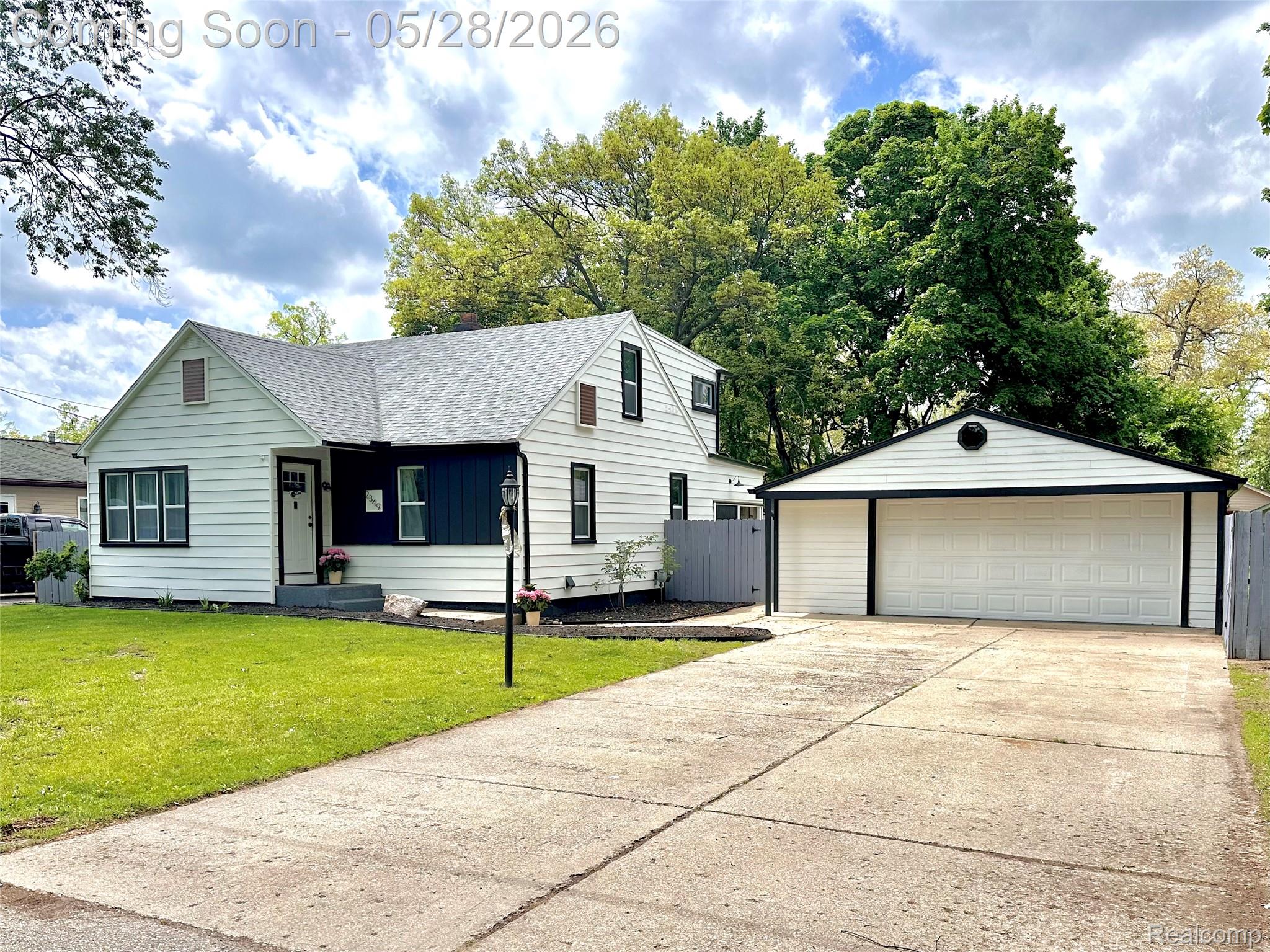 Residential in Waterford Charter Township 4