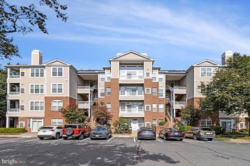 w-4200 Mozart Brigade Ln, FAIRFAX, VA, 22033-3982 | Card Image