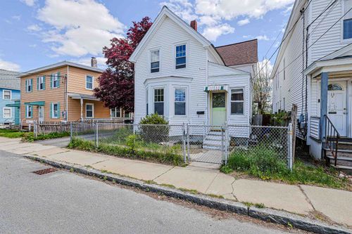 15 Harvard St, Nashua, NH, 03060-6324 | Card Image