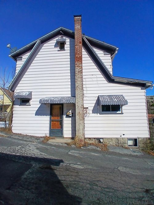 538 Summit Ave, Johnstown, PA, 15905-4017 | Card Image