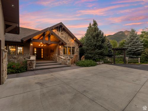 3327 E Wasatch Pines Ln, Sandy, UT, 84092-4209 | Card Image