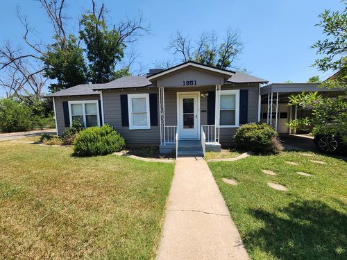 1951 W Twohig Ave, San Angelo, TX, 76901-3971 | Card Image
