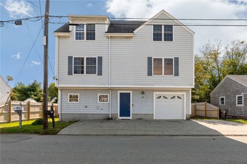 106 Cedar Ave, Portsmouth, RI, 02871-4515 | Card Image