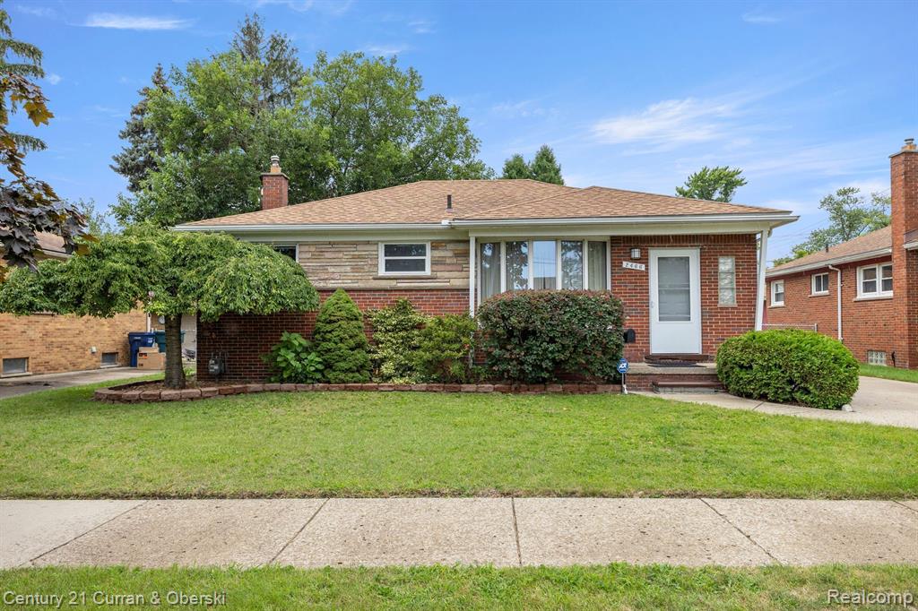 Ferris Ave, Lincoln Park, MI 48146