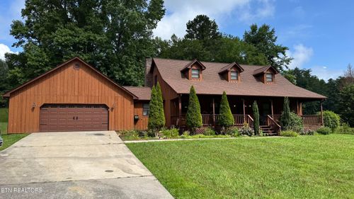 212 Granite Rd, Clinton, TN, 37716-5632 | Card Image