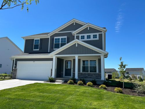 3853 Angel Oak Ln, Valparaiso, IN, 46385-1031 | Card Image