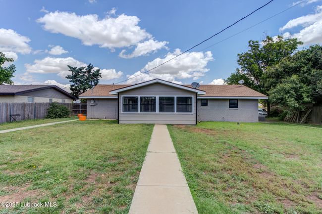 2803 W 18 Th St, House other with 3 bedrooms, 2 bathrooms and null parking in Plainview TX | Image 32