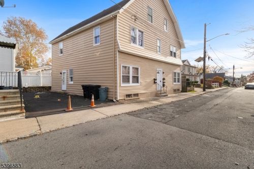 apt-3b-6 Oswald Pl, Vauxhall, NJ, 07088-1351 | Card Image