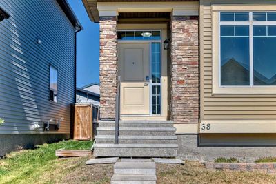 38 Nolanfield Lane Nw, House detached with 3 bedrooms, 2 bathrooms and 2 parking in Calgary AB | Image 2