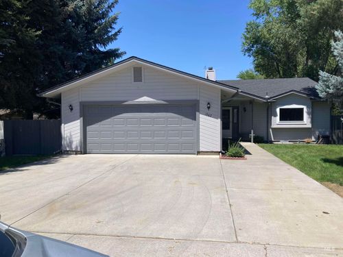 1362 N 6th E, Mountain Home, ID, 83647-1917 | Card Image