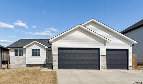 840 Whitetail Run Cir, Ashland, NE, 68003-3416 | Card Image