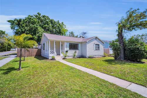 4000 Grove St S, ST PETERSBURG, FL, 33705-3848 | Card Image