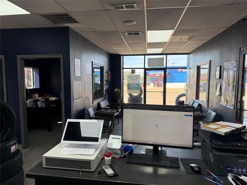 1106 S 1st St, Garland, TX, 75040-7901 | Card Image