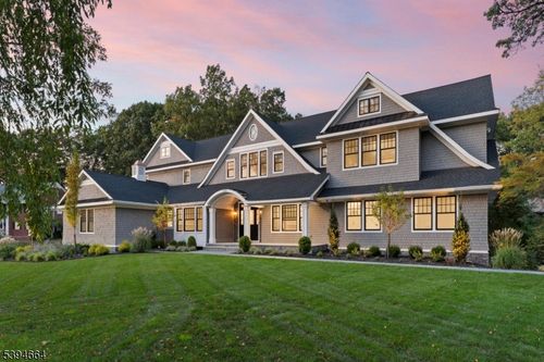 330 Hartshorn Dr, Short Hills, NJ, 07078-1942 | Card Image