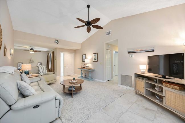 303 - 269 Southampton Dr, House other with 2 bedrooms, 3 bathrooms and null parking in VENICE FL | Image 7