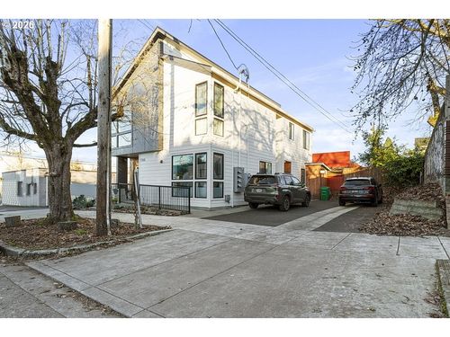 4-7360 N Atlantic Ave, Portland, OR, 97217-5266 | Card Image