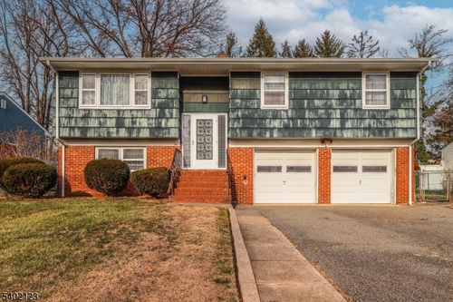 34 E Prescott Ave, Colonia, NJ, 07067-1411 | Card Image