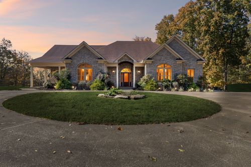 1079 Ridgecrest Dr, Goodlettsville, TN, 37072-3621 | Card Image