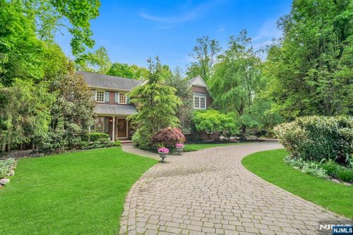 20 Dianne Dr, Montville, NJ, 07045-9708 | Card Image