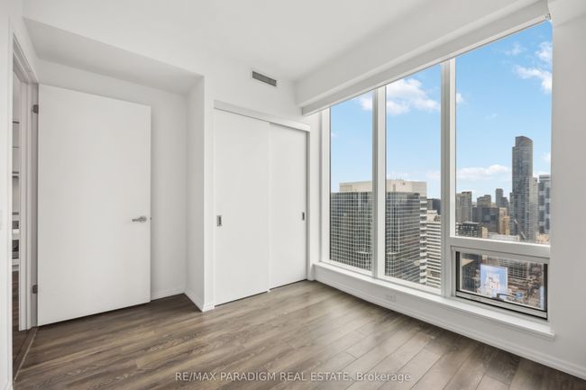 4301 - 197 Yonge St, Condo with 1 bedrooms, 1 bathrooms and null parking in Toronto ON | Image 26