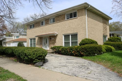 401 Dewey Ave, Evanston, IL, 60202-3250 | Card Image