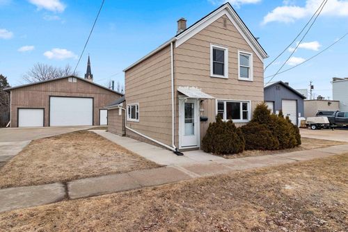 1010 Hamilton Street, Manitowoc, WI, 54220 | Card Image