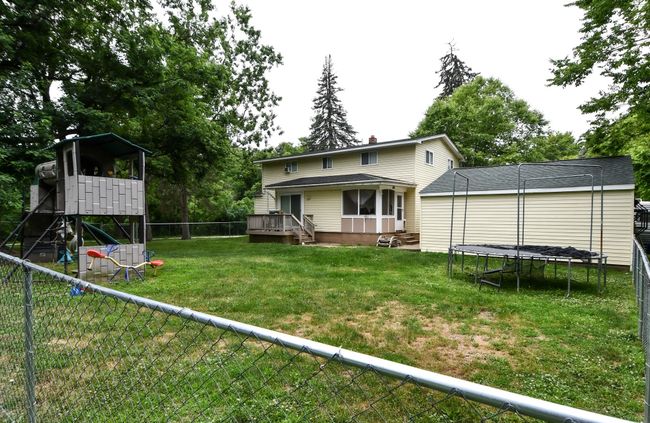 1460 W Silverbell Rd, House other with 4 bedrooms, 2 bathrooms and null parking in Lake Orion MI | Image 37