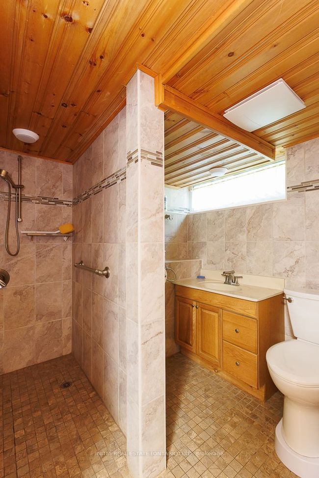 37364 Londesboro Rd, Home with 3 bedrooms, 2 bathrooms and 20 parking in Goderich ON | Image 24