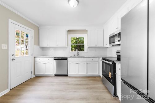 128 Terrace Dr, Bessemer City, NC, 28016-2855 | Card Image